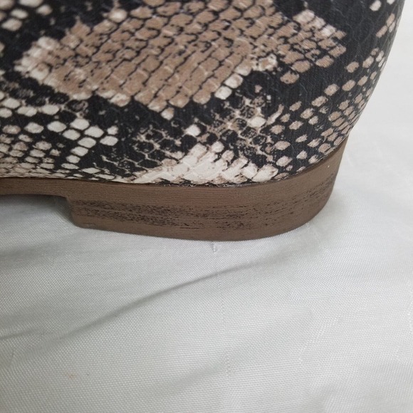 Qupid Shoes Womens 7 Multicolor Snakeskin Slip On Open Side Flat - Picture 10 of 11